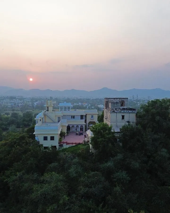 Titardi Garh- 18Th Century Castle Homestay Udaipur India